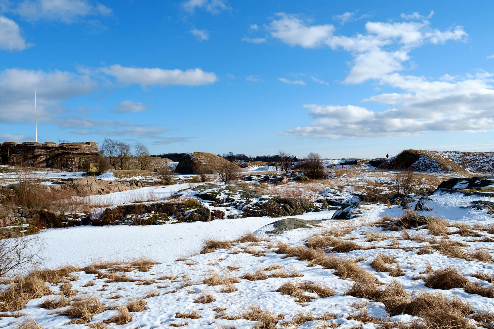   Looking out into the ocean and breathing the cold sea-salt air surrounding Suomenlinna in Helsinki was one of the most beautiful things I experienced last year.  